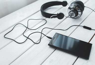 皇冠体育官方网站-专访王蔷①：2020快点来吧？没想到你是这样的2020！